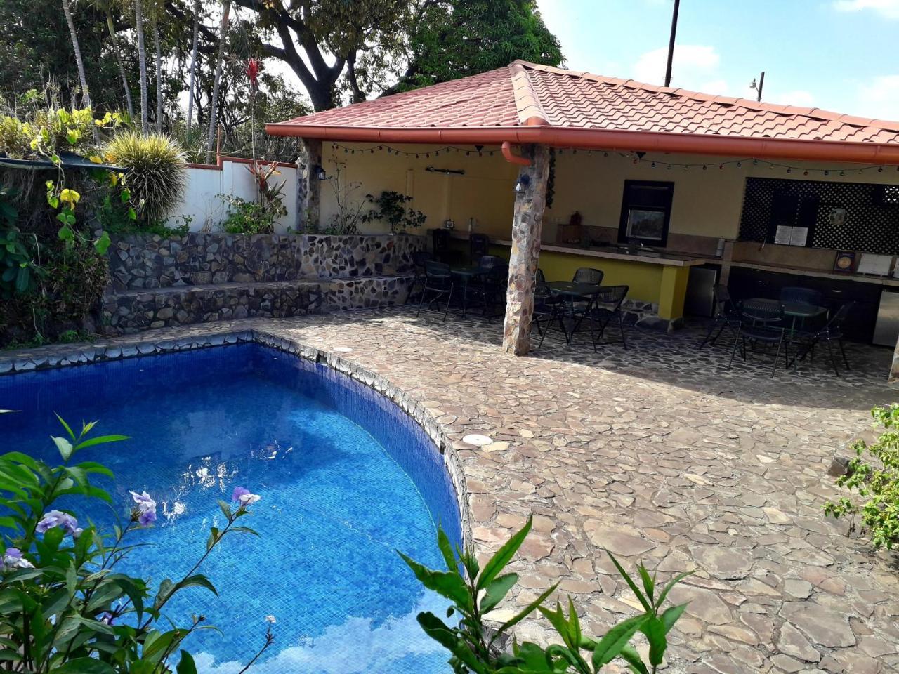 Dos Palmas Studio Apartments Río Segundo Kültér fotó
